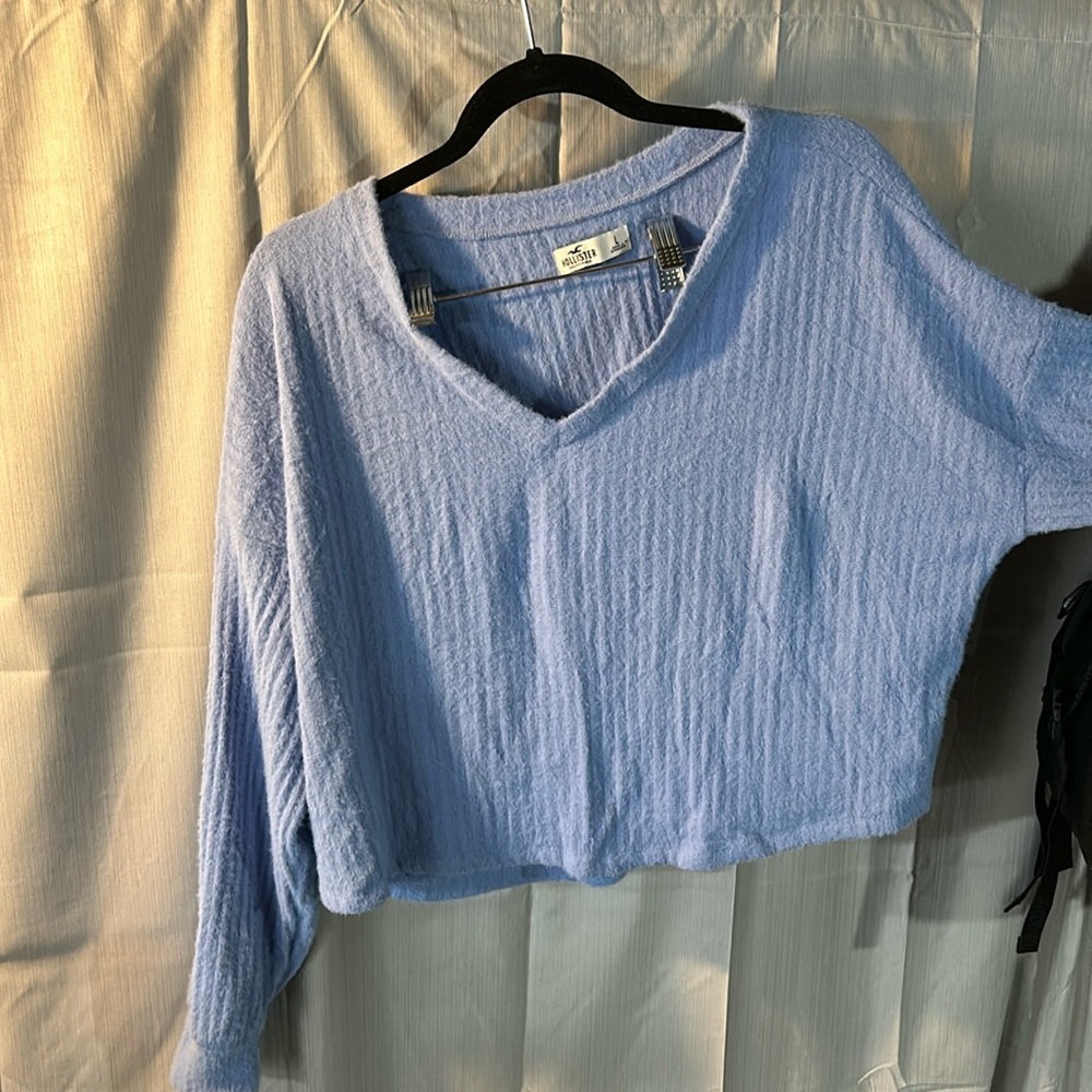Crop top sweater